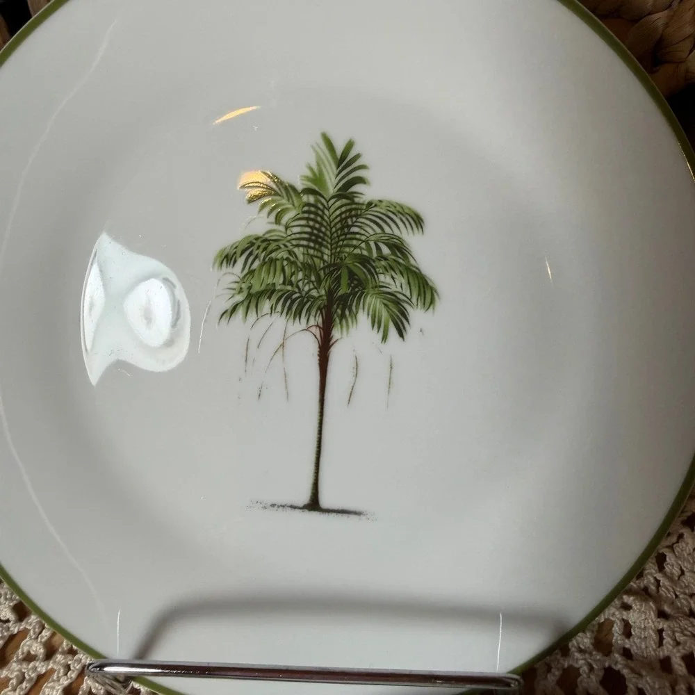 Pottery Barn Palm Tree Salad Plates Set of 4 Botanical Tropical Green White